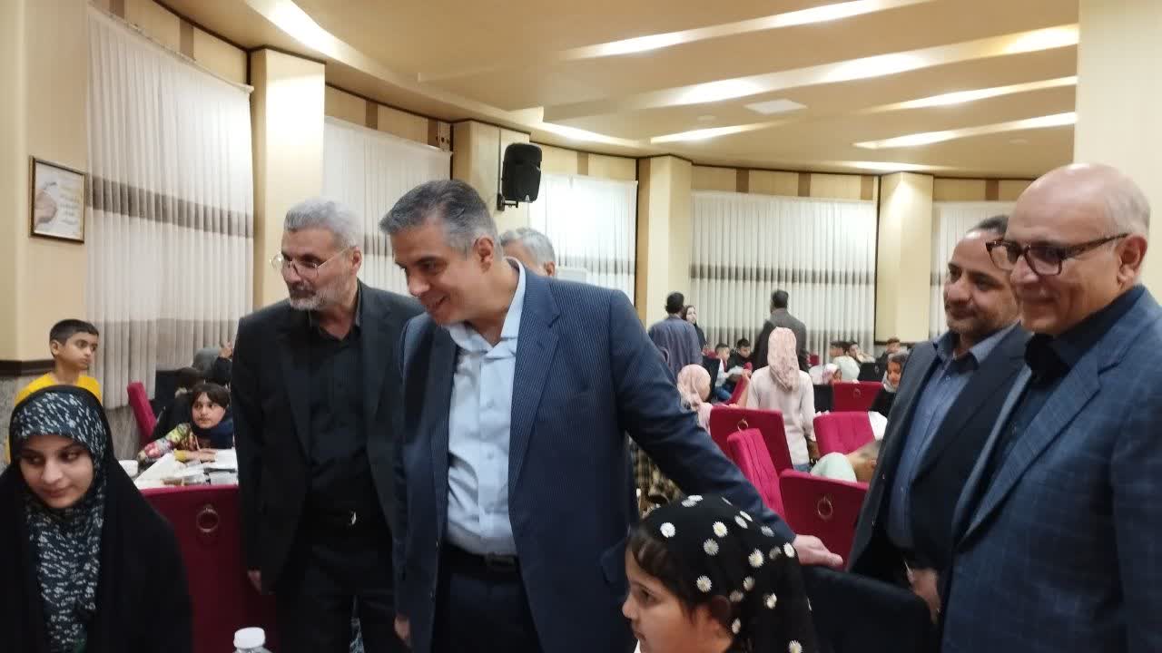ضیافت افطاری ایتام و خانواده های تحت حمایت