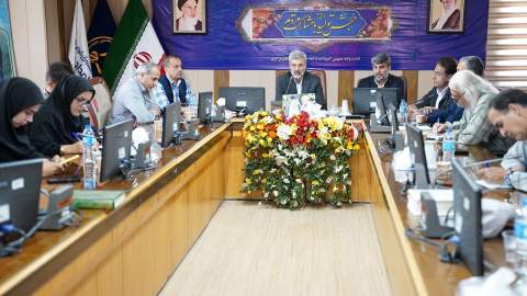 نشست خبری مدیر کل کمیته امداد استان مرکزی با اصحاب رسانه
